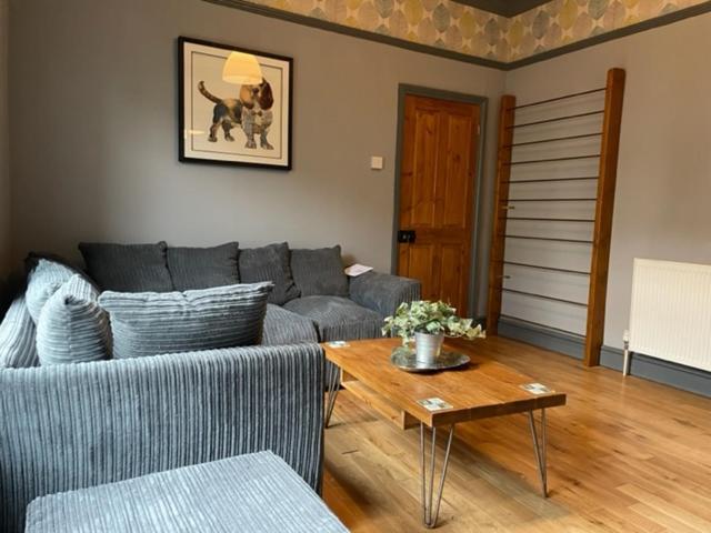 Holiday home Grove House - 4 Bedroom Sleeps 8 Only 1 Mile From Centre