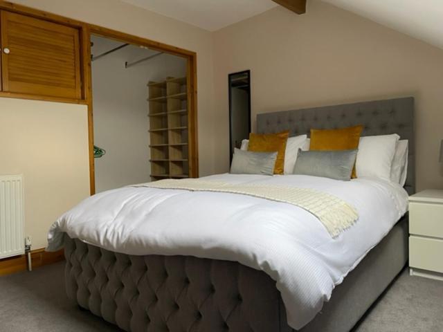 Holiday home Grove House - 4 Bedroom Sleeps 8 Only 1 Mile From Centre