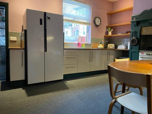 Grove House - 4 Bedroom Sleeps 8 Only 1 Mile From Centre Holiday home